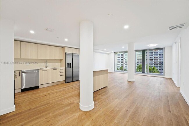 Foto del edificio - 1500 Bay Rd