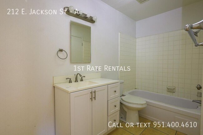 Foto del edificio - 212 E Jackson St