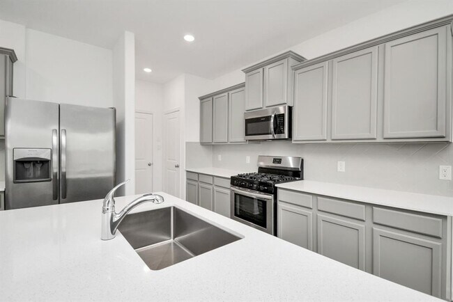 Foto del edificio - 15851 Kinlough Dr