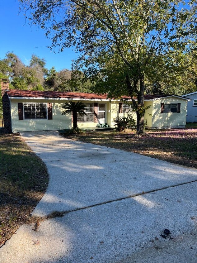 5096 Crestwood Rd, Pensacola, FL 32503 House Rental in Pensacola, FL