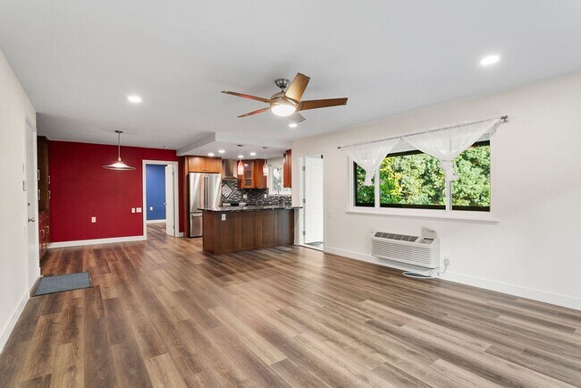 Foto del edificio - Updated Upper Level One Bedroom Condo in Laguna Woods!