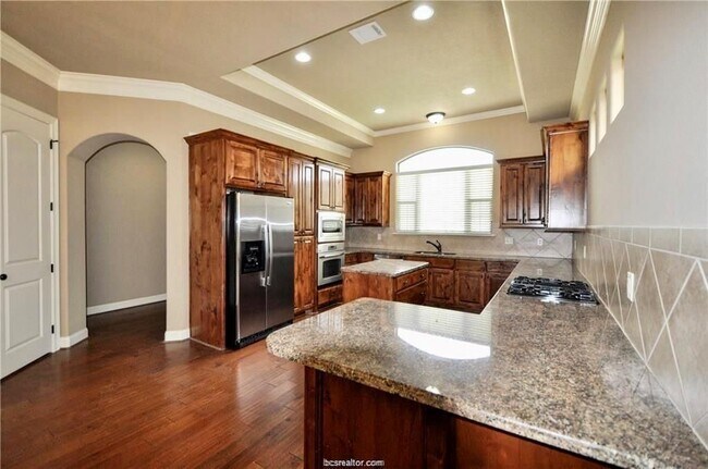 Foto del edificio - 15615 Wood Brook Ln