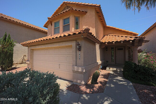 Building Photo - 1628 E Villa Theresa Dr