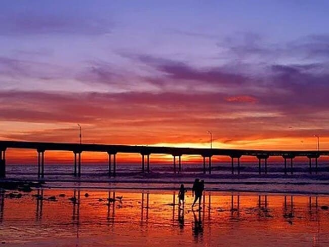 Foto del edificio - Enjoy unforgettable sunsets, fresh ocean air, and coastal living at its absolute best.