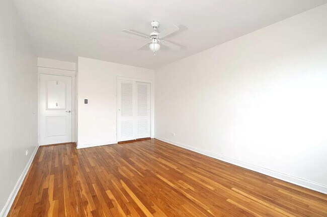 Foto del edificio - 3512 Oxford Ave