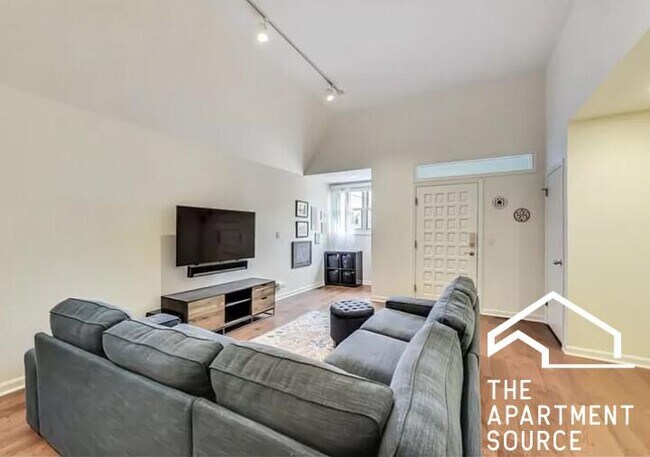 Foto del edificio - 4 bedroom in Chicago IL 60618