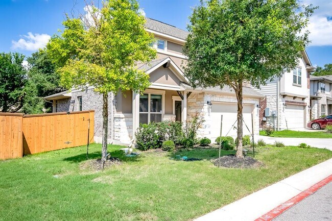 Foto del edificio - 14215 McCoy Lp