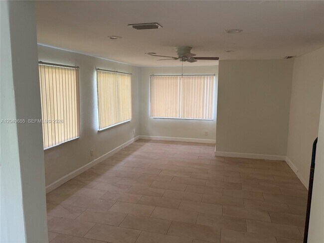 Building Photo - 5853 McKinley St