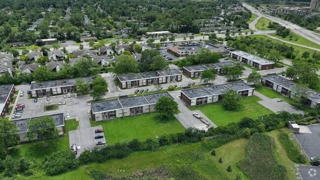  - Amherst Manor Apartments