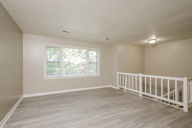 Building Photo - 816 Klyce St