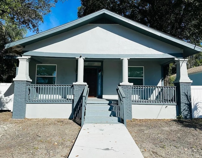 Saint John St - Saint John St House