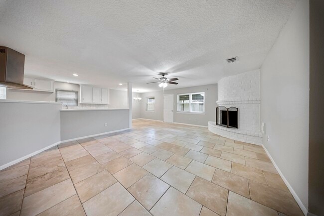Foto del edificio - 22619 Pine Mist Ln