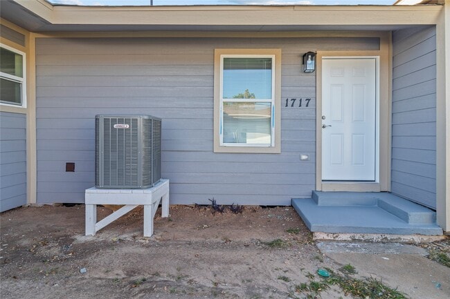 Foto del edificio - 1717 W 4th St