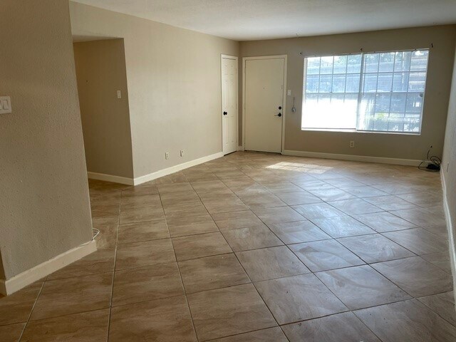 Foto del edificio - 5550 N Braeswood Blvd