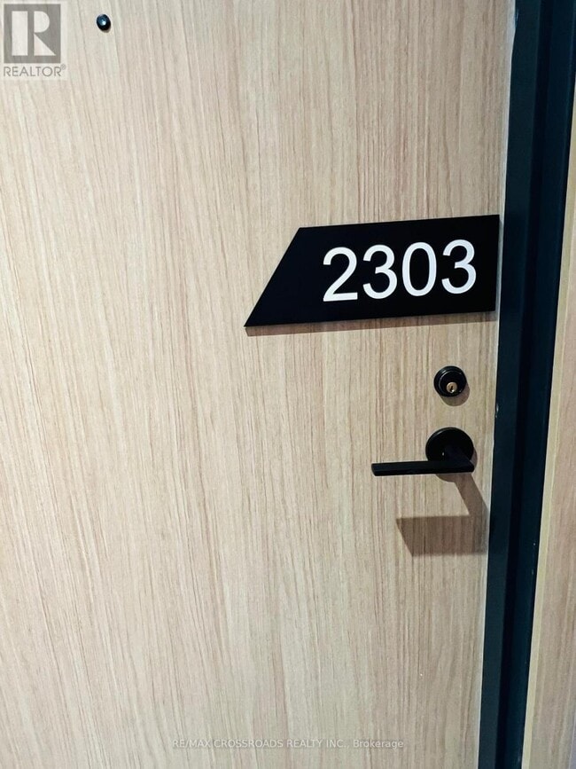 Building Photo - 35 Parliament St