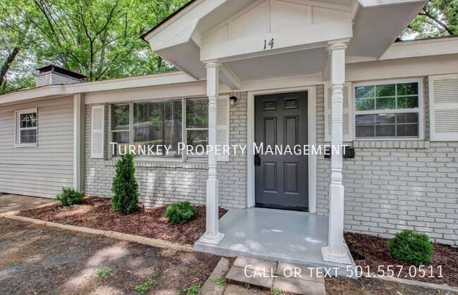 Building Photo - 14 S Wakefield Dr