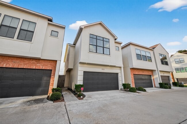 Building Photo - 3925 Tulane Oak Dr