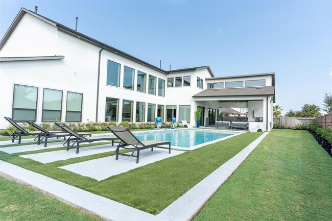 Building Photo - 11502 Lago Bella Dr