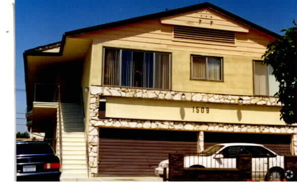 Foto principal - 1509 S Orange Grove Ave