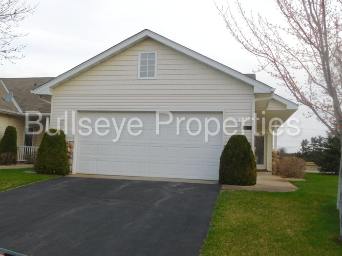 Primary Photo - 11727 Spruce Dr