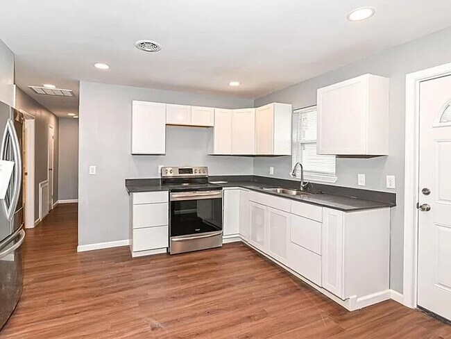 Kitchen (microwave added) - 4233 Crittenden Ave