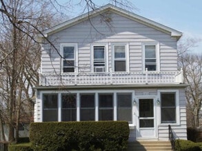 Building Photo - 1310 Wilmette Ave