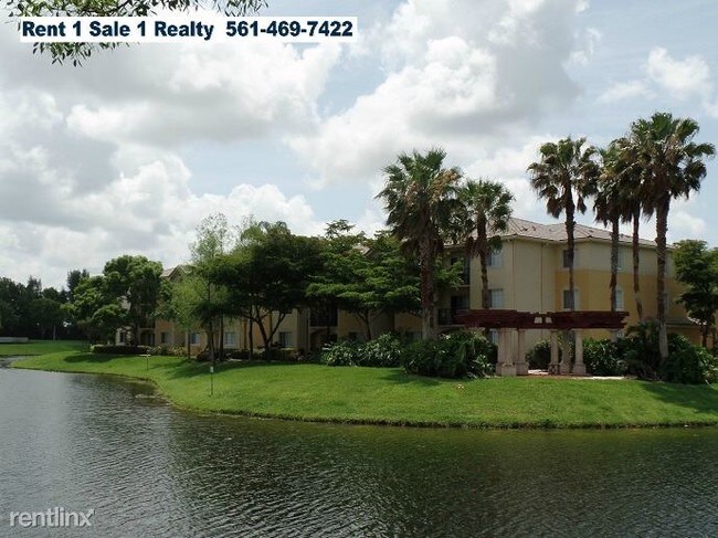 Building Photo - 420 S State Rd 7