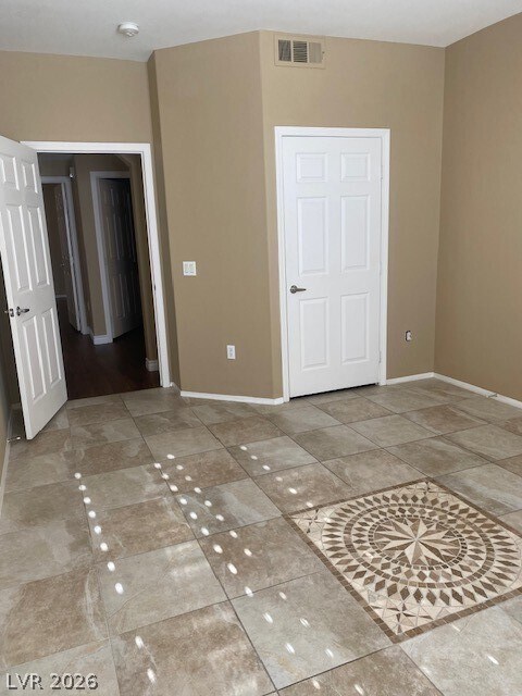 Building Photo - 3975 N Hualapai Way