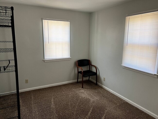 Photo - Secluded 4 Bed Holladay Home in Quiet Neighborhood with Mountain Views!!