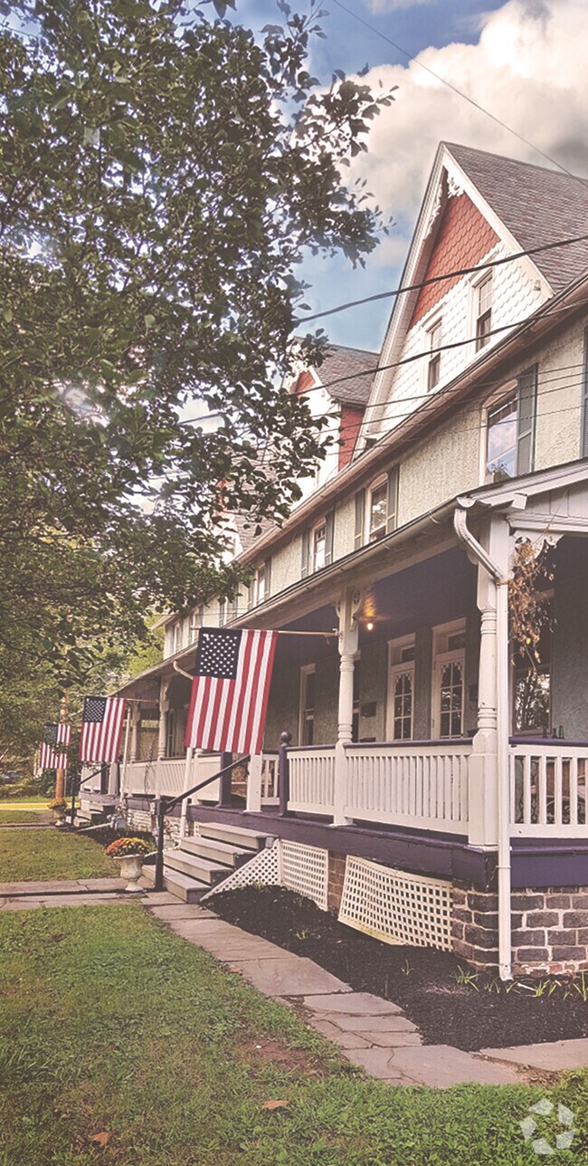 Apartments For Rent in Hatfield PA with Hardwood Floors 2 Rentals