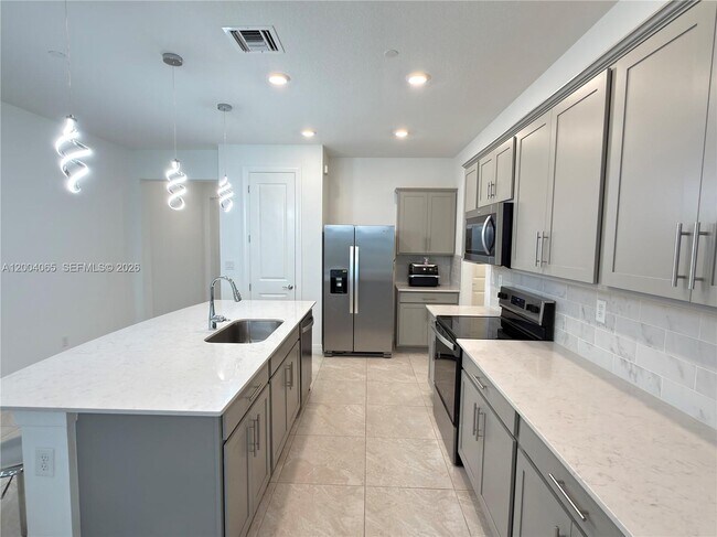 Foto del edificio - 8344 NW 7th Pl