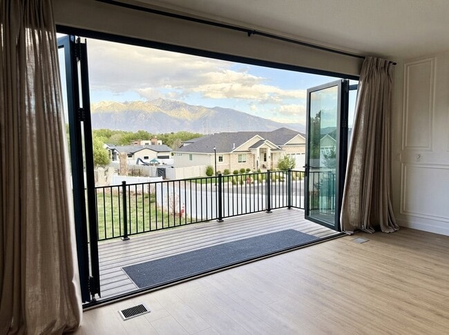 Building Photo - 9399 Koch Dr