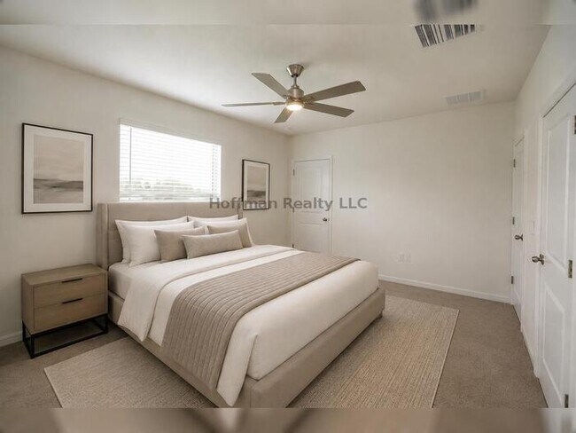 Building Photo - Spacious 3BR Townhome in Summerstone | Lake Views | Pets Welcome