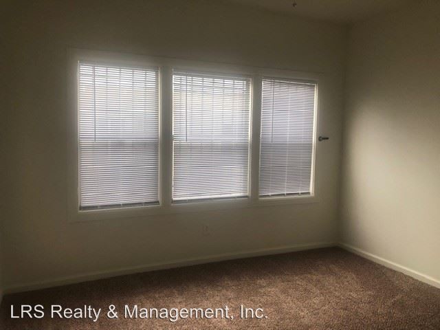 Foto del edificio - 723 1/2-711-712 W 41st St