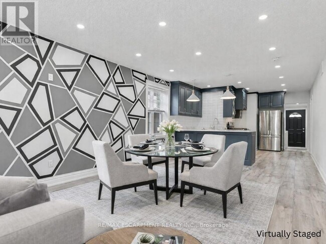 Photo du bâtiment - 54 Craigmiller Ave