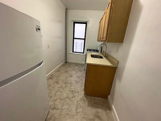 Building Photo - 1 bedroom in BRONX NY 10468