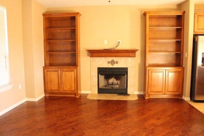 Building Photo - Great home located in Cache, Ok , never be...