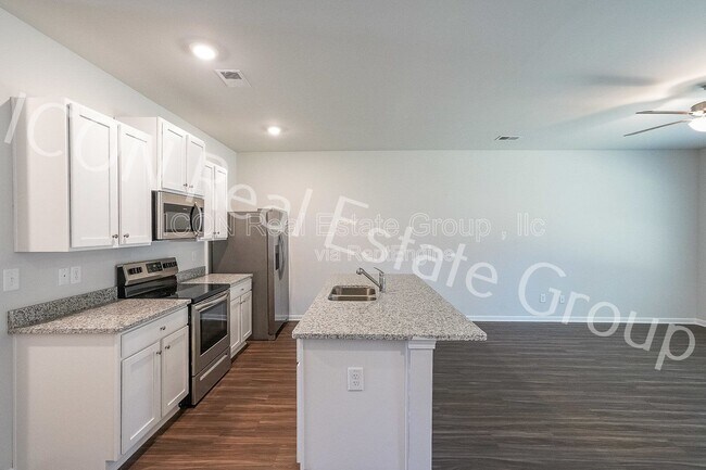 Foto del edificio - 124 Vlg Grn Dr NW