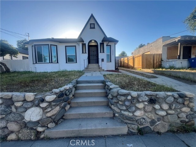 Primary Photo - 10322 Plainview Ave