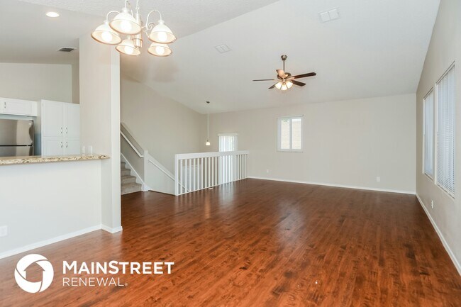 Building Photo - 921 S Val Vista Dr