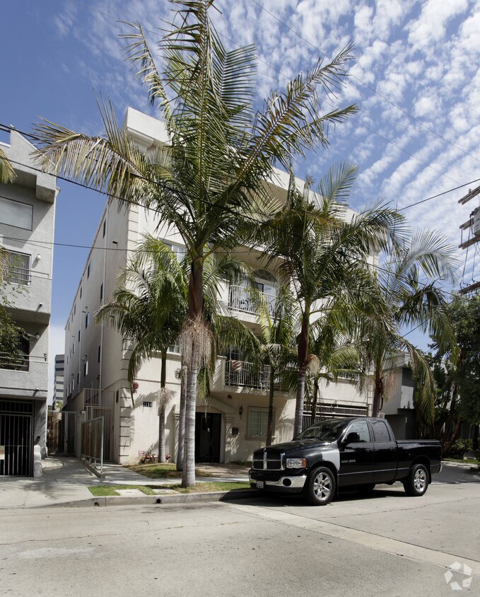 Foto del edificio - 2114 Colby Ave