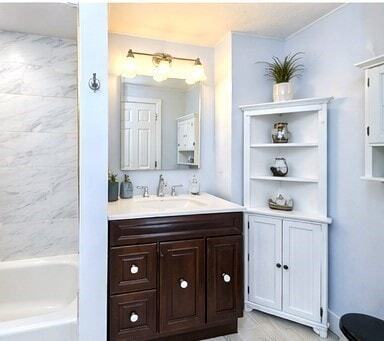 Foto del edificio - 212 W Seventh St