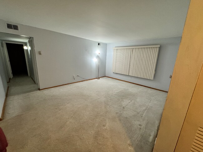 Foto del edificio - 6139 Knoll Wood Rd