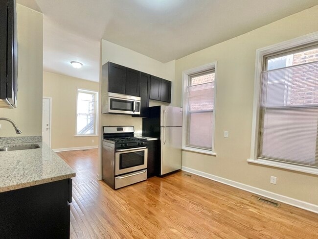 Building Photo - 1629 S Throop St