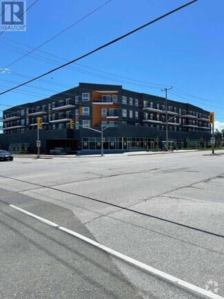 Building Photo - 430-430 Essa Rd