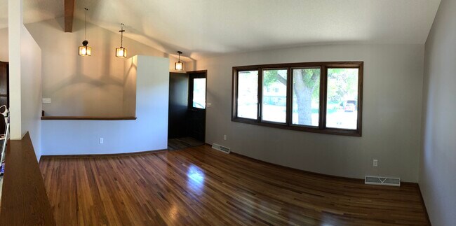 Living Room - 865 Charlotte Dr