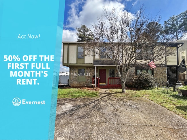 2 Bed/2 Bath Home with Fenced Yard /Available now! - 2 Bed/2 Bath Home with Fenced Yard /Available now!