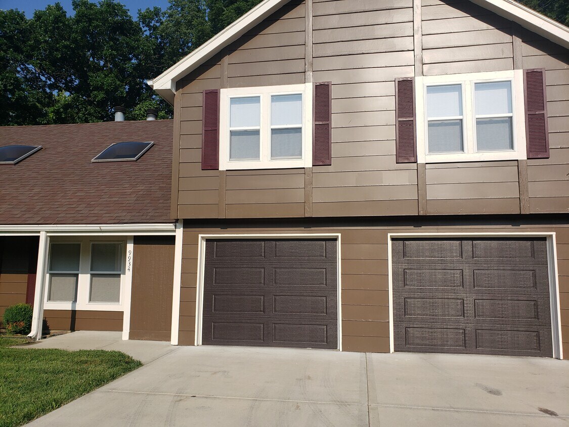 Foto principal - 9934 Locust St