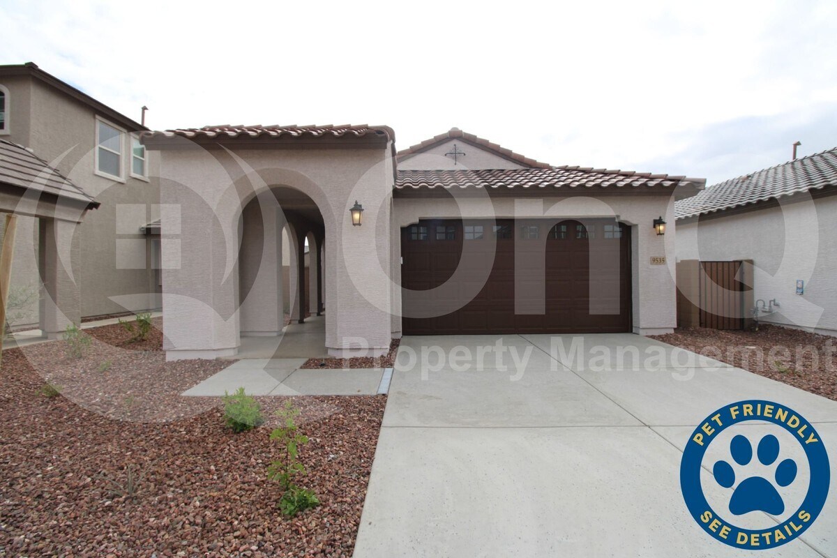 Primary Photo - 9535 W Roma Ave