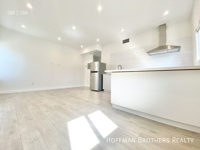 Foto del edificio - 425 N Coronado St
